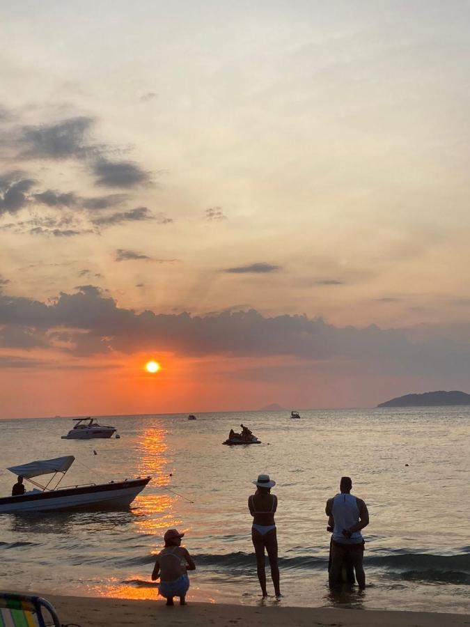 Suite Pe Na Areia- Espaco Independente Na Praia Do Curral Com Localizacao Privilegiada - Simplicidade E Comodidade Com O Por Do Sol Mais Lindo De Ilhabela - Melhor Custo Beneficio Para Ate 4 Pessoas , Na Av Jose Pacheco Do Nascimento Nº 7682 מראה חיצוני תמונה