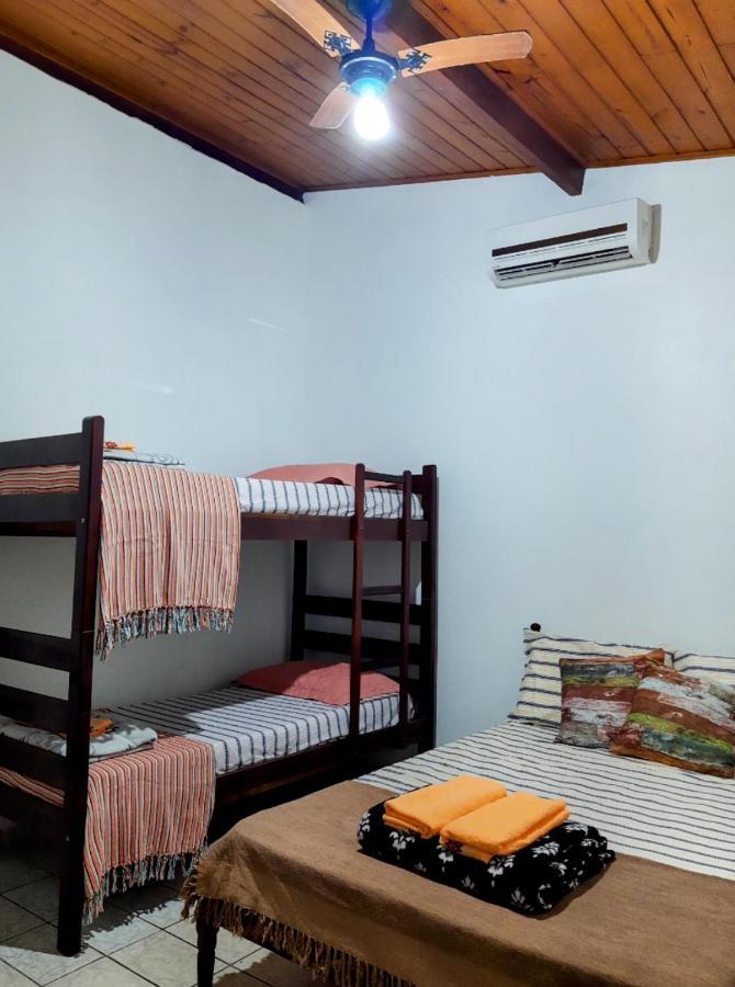 Suite Pe Na Areia- Espaco Independente Na Praia Do Curral Com Localizacao Privilegiada - Simplicidade E Comodidade Com O Por Do Sol Mais Lindo De Ilhabela - Melhor Custo Beneficio Para Ate 4 Pessoas , Na Av Jose Pacheco Do Nascimento Nº 7682 מראה חיצוני תמונה